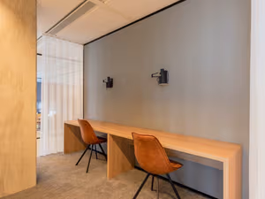 15 Person Private Office