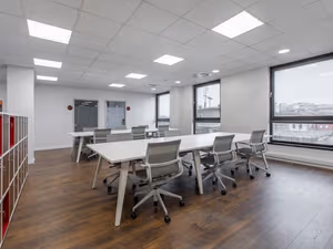 4 Person Private Office