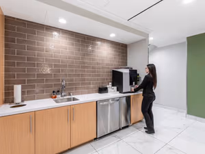 1 Person Private Office