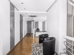 5 Person Private Office