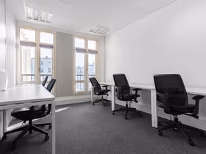 1 Person Virtual Office