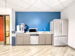 5 Person Private Office