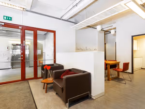 25 Person Private Office