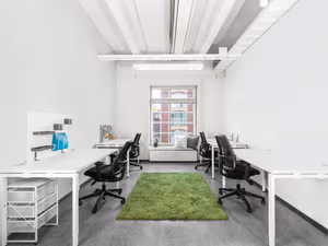 7 Person Private Office