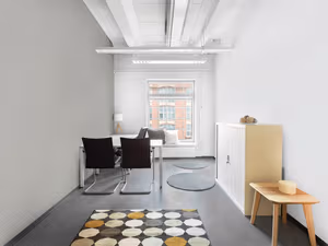 10 Person Private Office