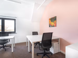 1 Person Private Office