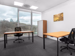 25 Person Private Office