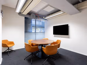 10 Person Private Office