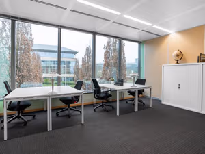 7 Person Private Office