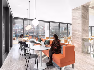 10 Person Private Office