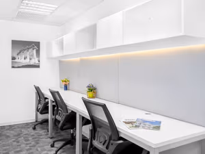 1 Person Private Office