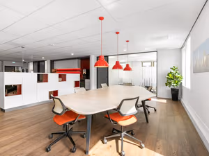 4 Person Private Office