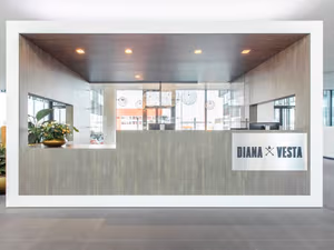 1 Person Coworking Desk