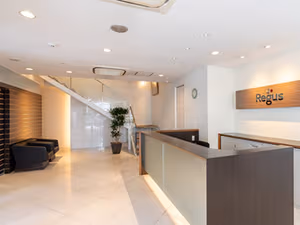 7 Person Private Office