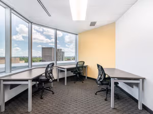 4 Person Private Office