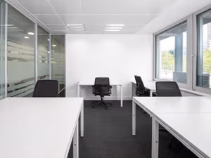 25 Person Private Office