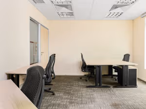 40 Person Private Office