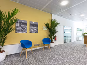 4 Person Private Office