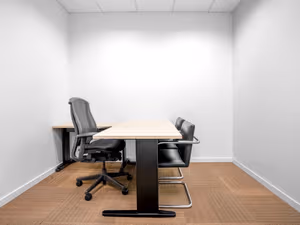 5 Person Private Office