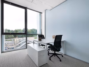 3 Person Private Office