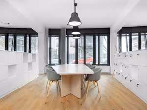 30 Person Private Office