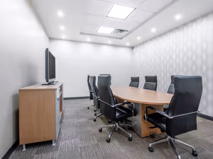 30 Person Private Office