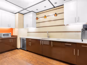 4 Person Private Office