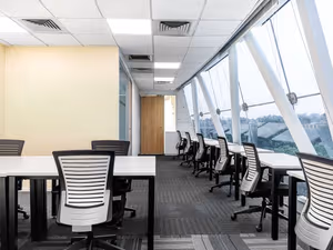 15 Person Private Office
