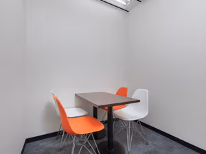 5 Person Private Office