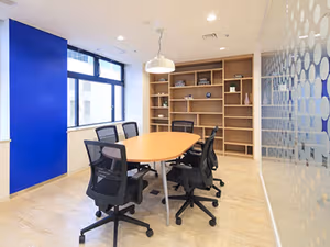 7 Person Private Office