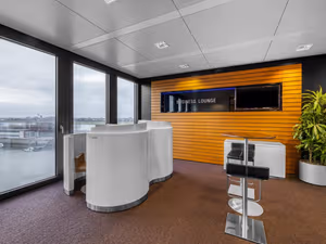 7 Person Private Office