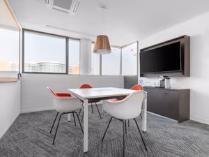 5 Person Private Office