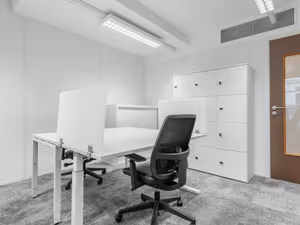 1 Person Private Office