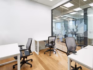 40 Person Private Office