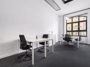 3 Person Private Office