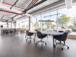 4 Person Private Office