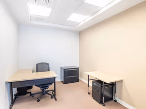 4 Person Private Office