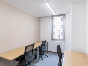 1 Person Private Office