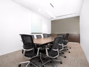 10 Person Private Office