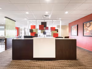 3 Person Private Office