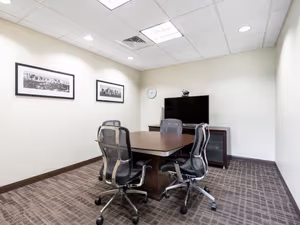 10 Person Private Office