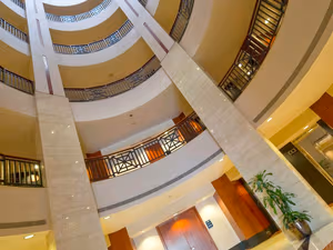 5 Person Private Office