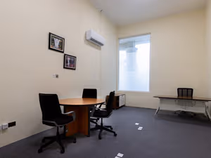 4 Person Private Office