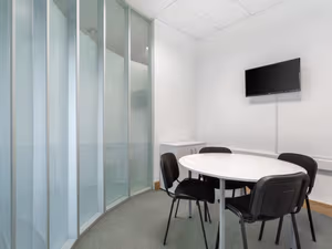 7 Person Private Office