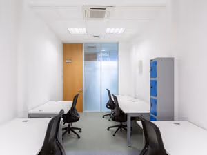 25 Person Private Office