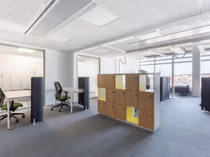 4 Person Private Office