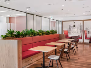 25 Person Private Office