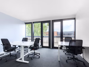 50 Person Private Office