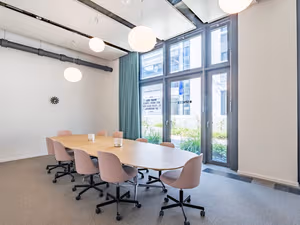25 Person Private Office
