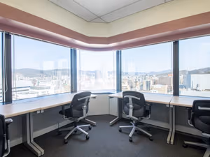 4 Person Private Office